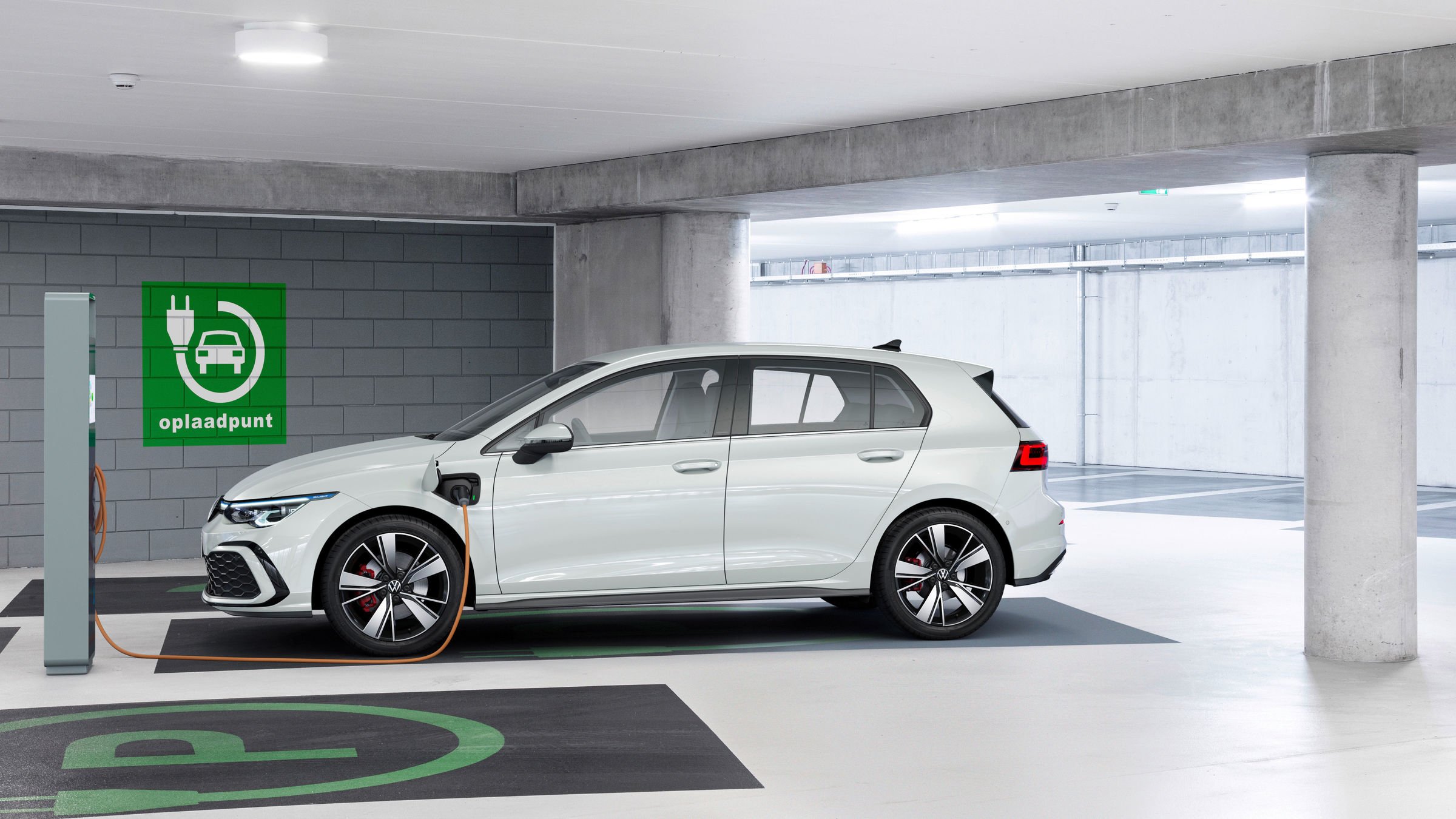 Volkswagen Golf GTE Mk8