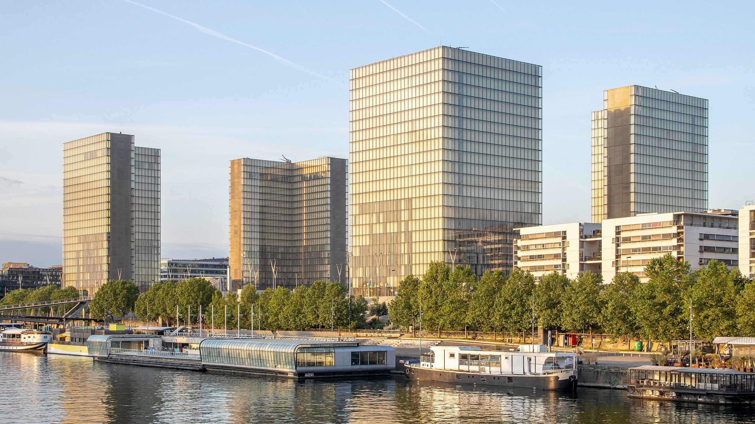 La bibliothèque nationale française © Wikimedia Commons