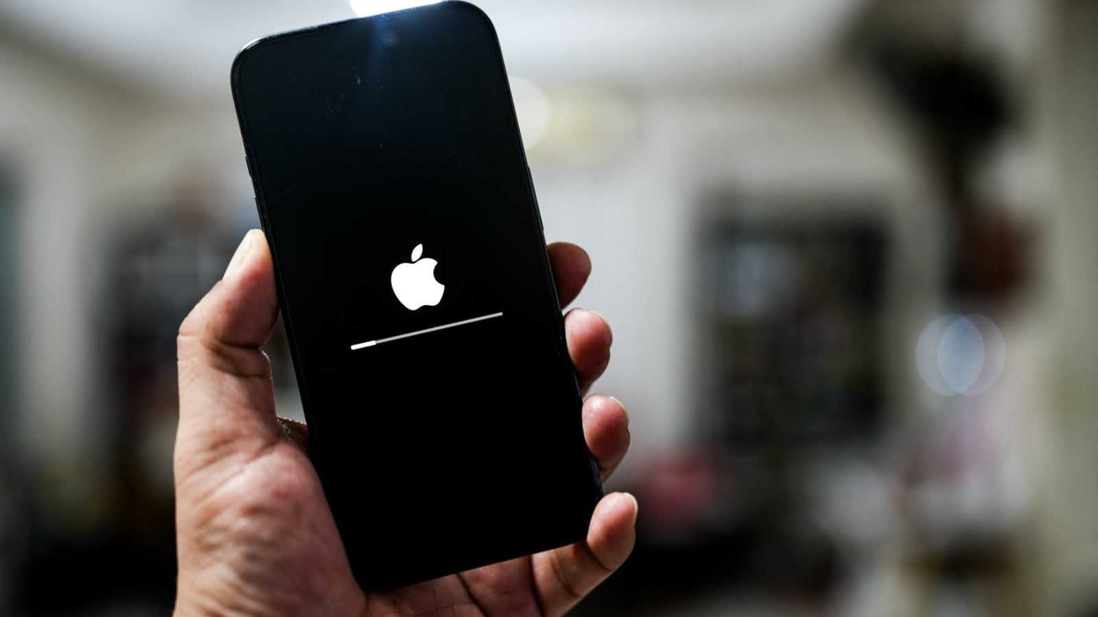 Le calendrier des mises à jour d'Apple est bousculé par l'IA ©Dontree_M / Shutterstock.com