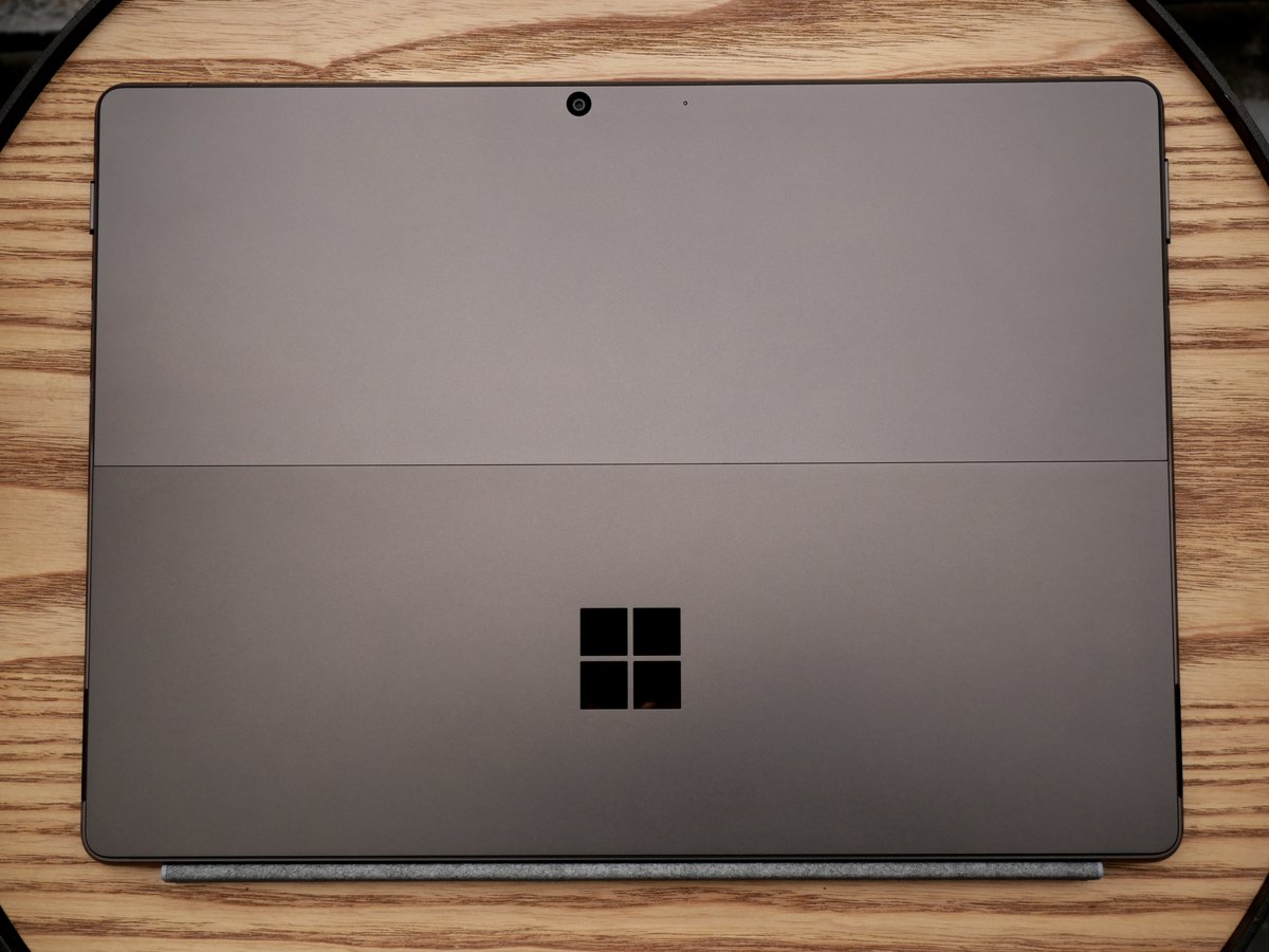 Microsoft Surface Pro 8-1