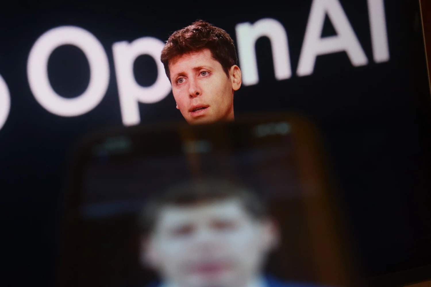 Plus fragile que jamais : Gemini 3 exacerbe les doutes sur le modèle d'OpenAI