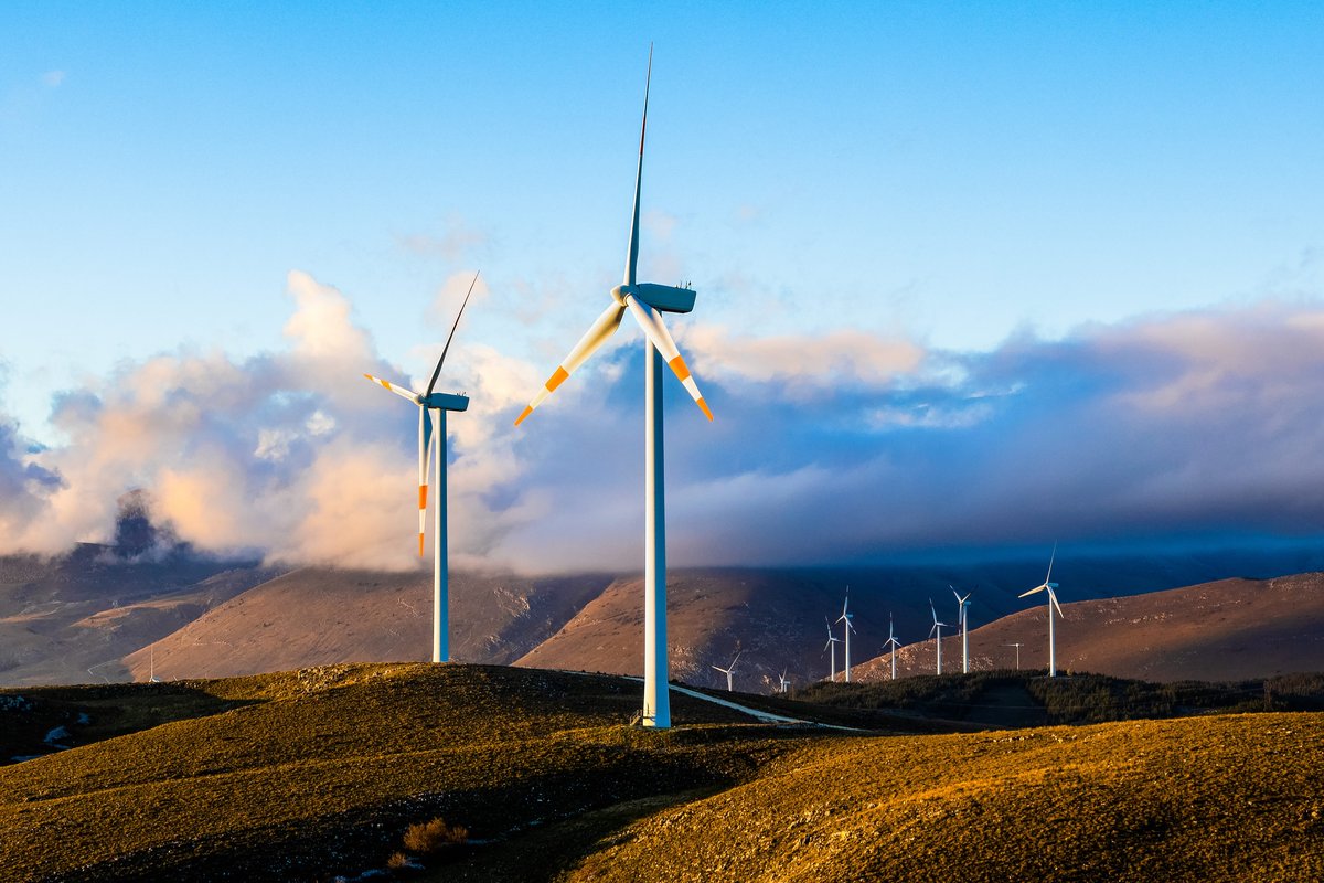  L'Écosse bénéficie de vents forts et constants, ce qui en fait un lieu idéal pour la production d'énergie éolienne. © Fabrizio Maffei / Shutterstock