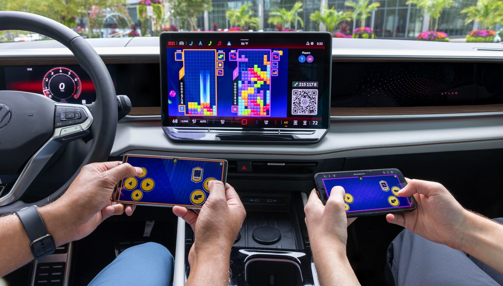 Un petit duel sur Tetris à bord de notre Volkswagen, c'est (bientôt) possible avec AirConsole. ©Volkswagen