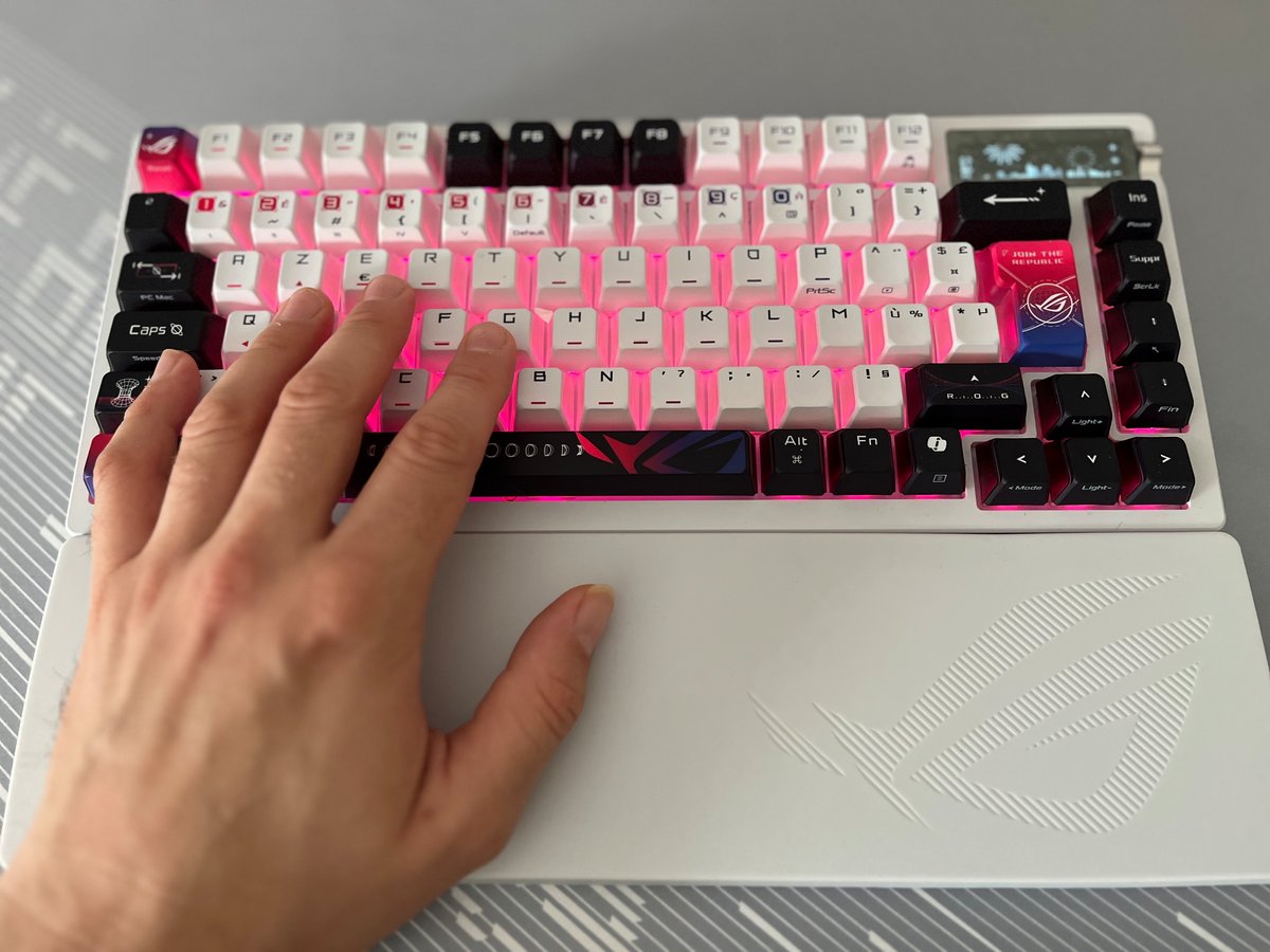 Aucun problème pour un usage gaming intensif © Vincent Touveneau pour Clubic