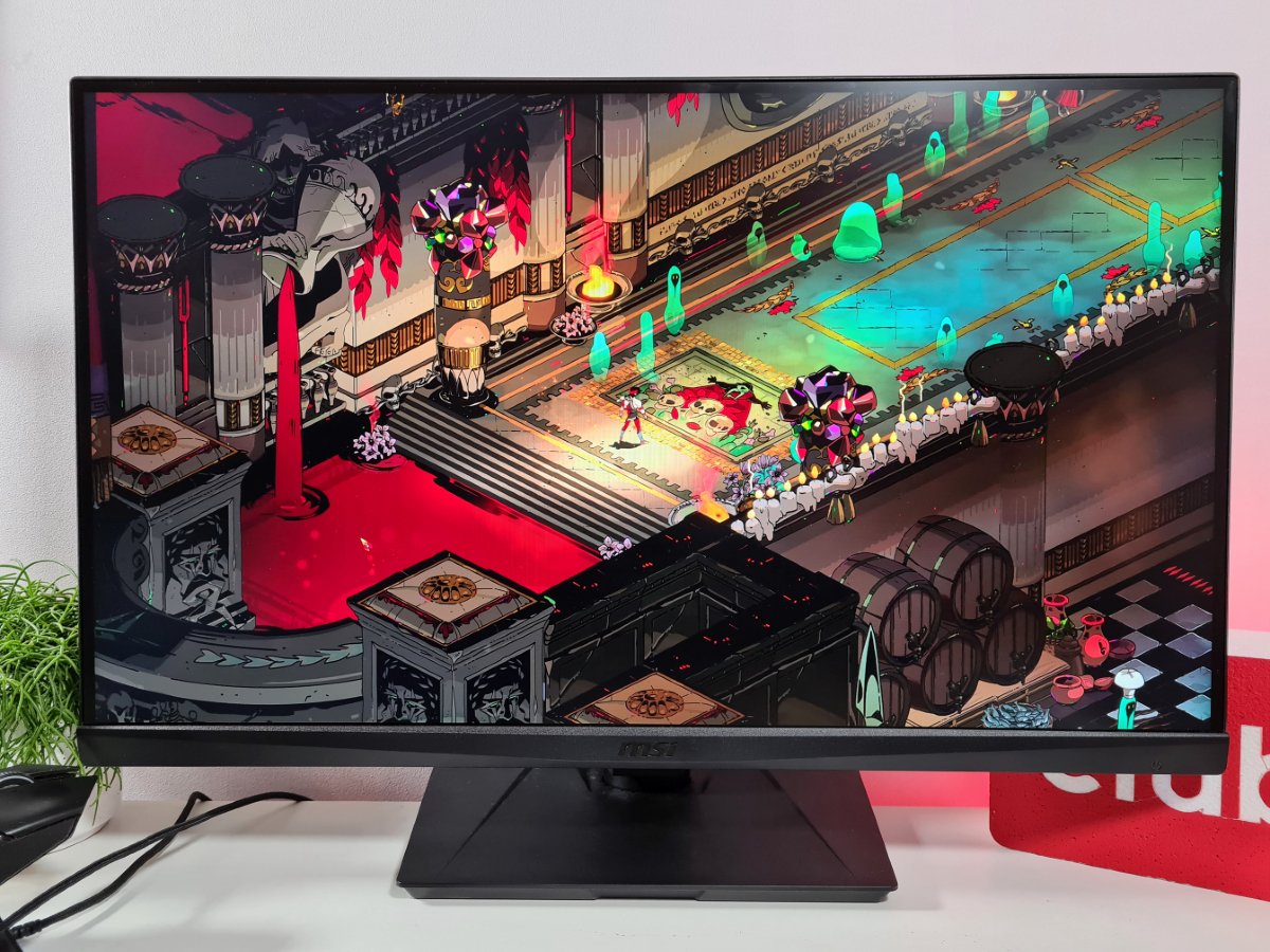 Le MSI Optix MAG274QRF-QD est un excellent moniteur de jeu. Il lui manque cependant un mode d'image étalonné pour l'espace sRGB afin de corriger la saturation des couleurs qu'il présente et être recommandable pour de la retouche photo © Matthieu Legouge pour Clubic 