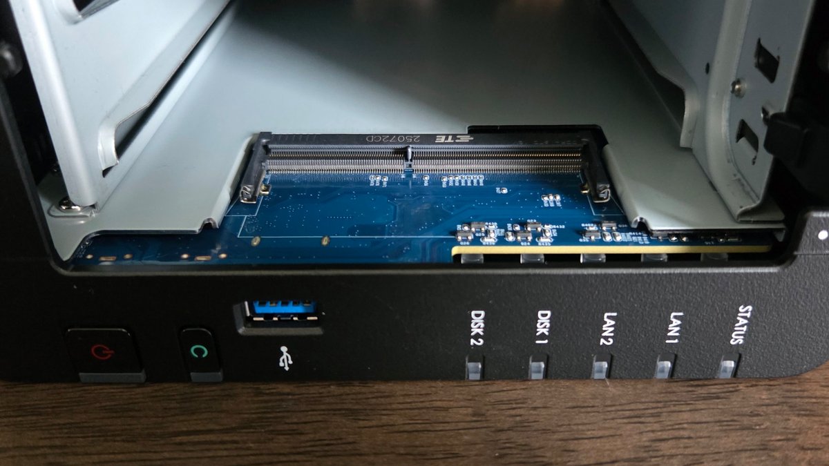 Seule possibilité d'évolution : l'ajout d'une SO-DIMM pour atteindre 6 Go de RAM. ©Nerces pour Clubic