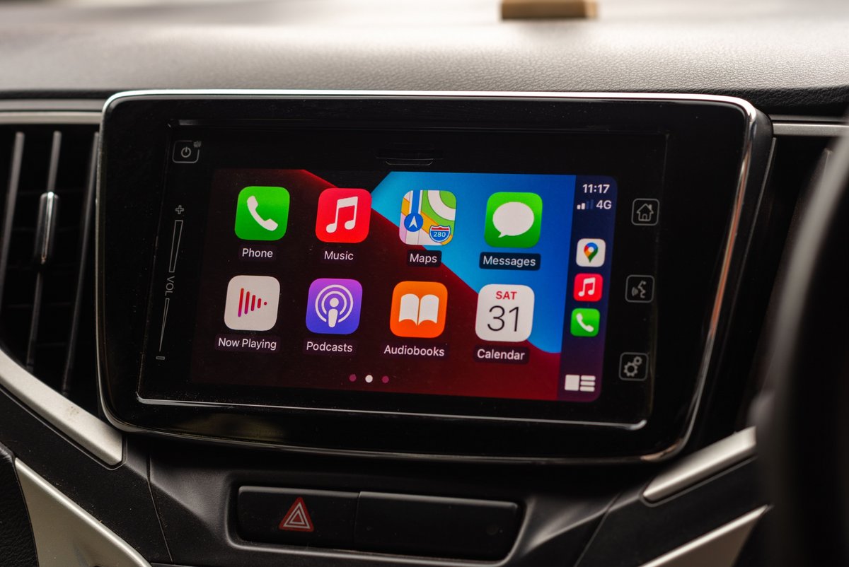 L'interface d'Apple CarPlay sur un petit écran © Shutterstock