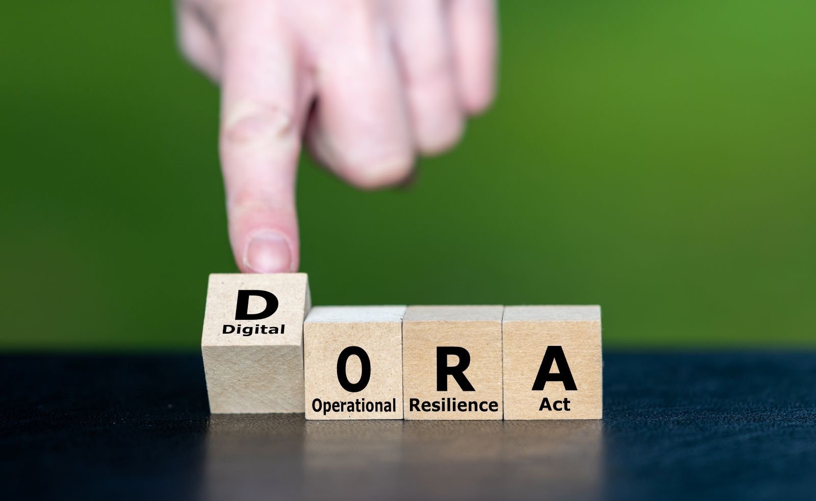 Le DORA est l'une des trois directives transposées par le même projet de loi avec NIS2 et REC - ©FrankHH / Shutterstock