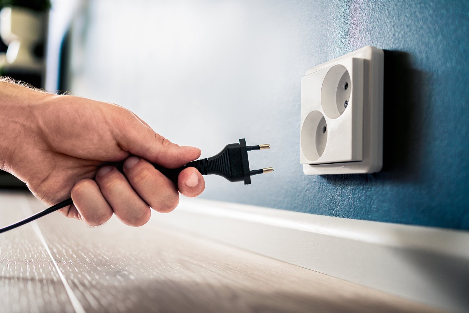 Débrancher votre téléviseur ou appareil - © Shutterstock