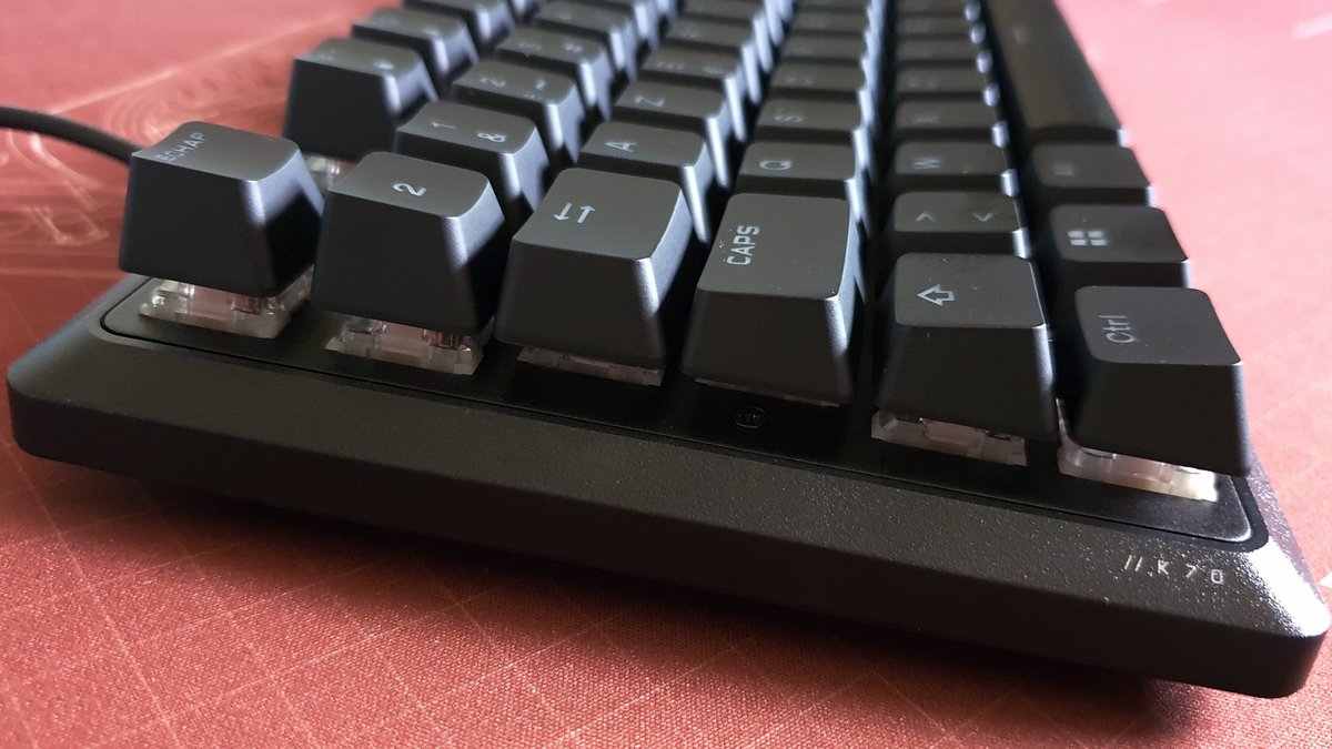 Ce clavier est loin d'être le plus fin, mais ce n'est pas son objectif © Nerces pour Clubic