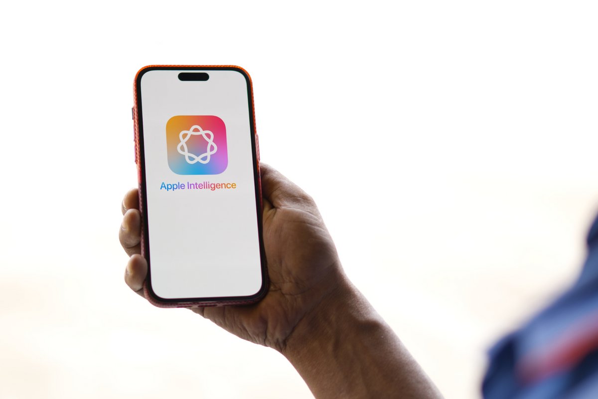 Apple Intelligence est disponible sur certains iPhone depuis la mise à jour iOS 18 © Mojahid Mottakin / Shutterstock