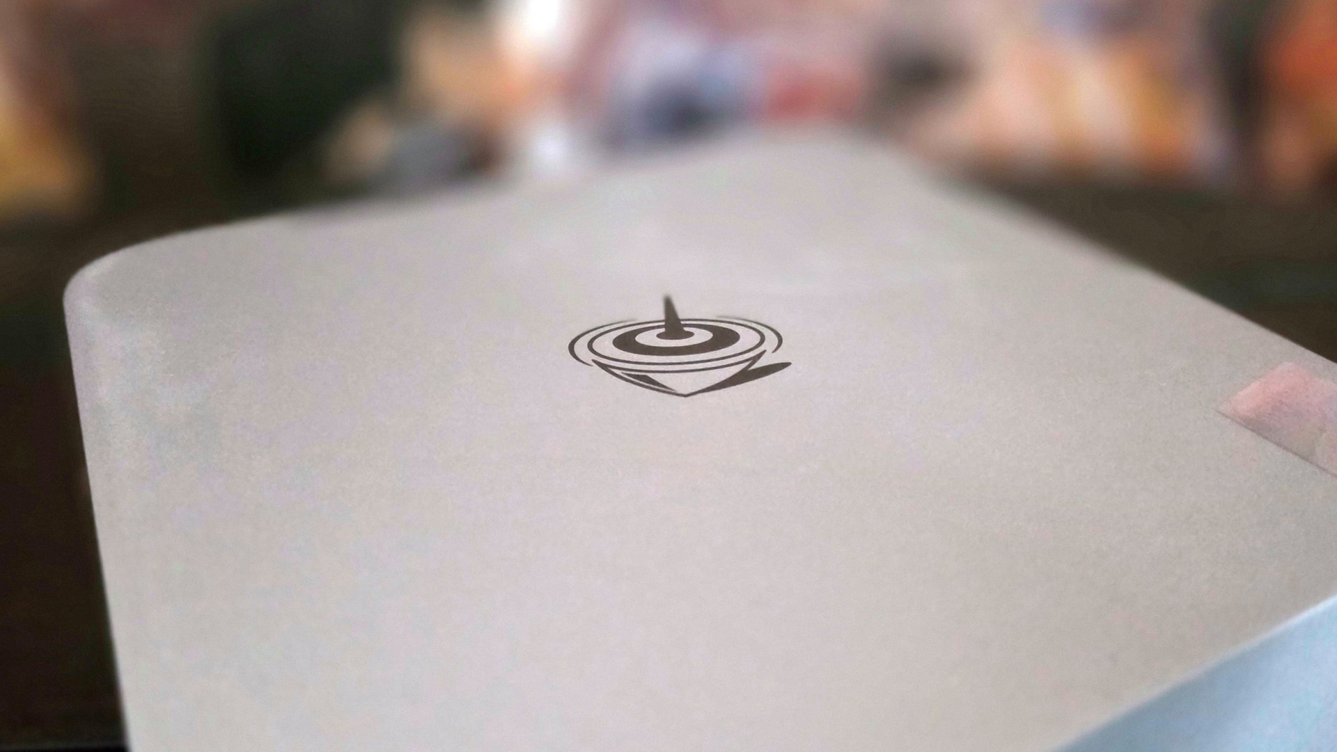 Sur le dessus du SER9 Max, seul trône le logo Beelink. ©Nerces pour Clubic