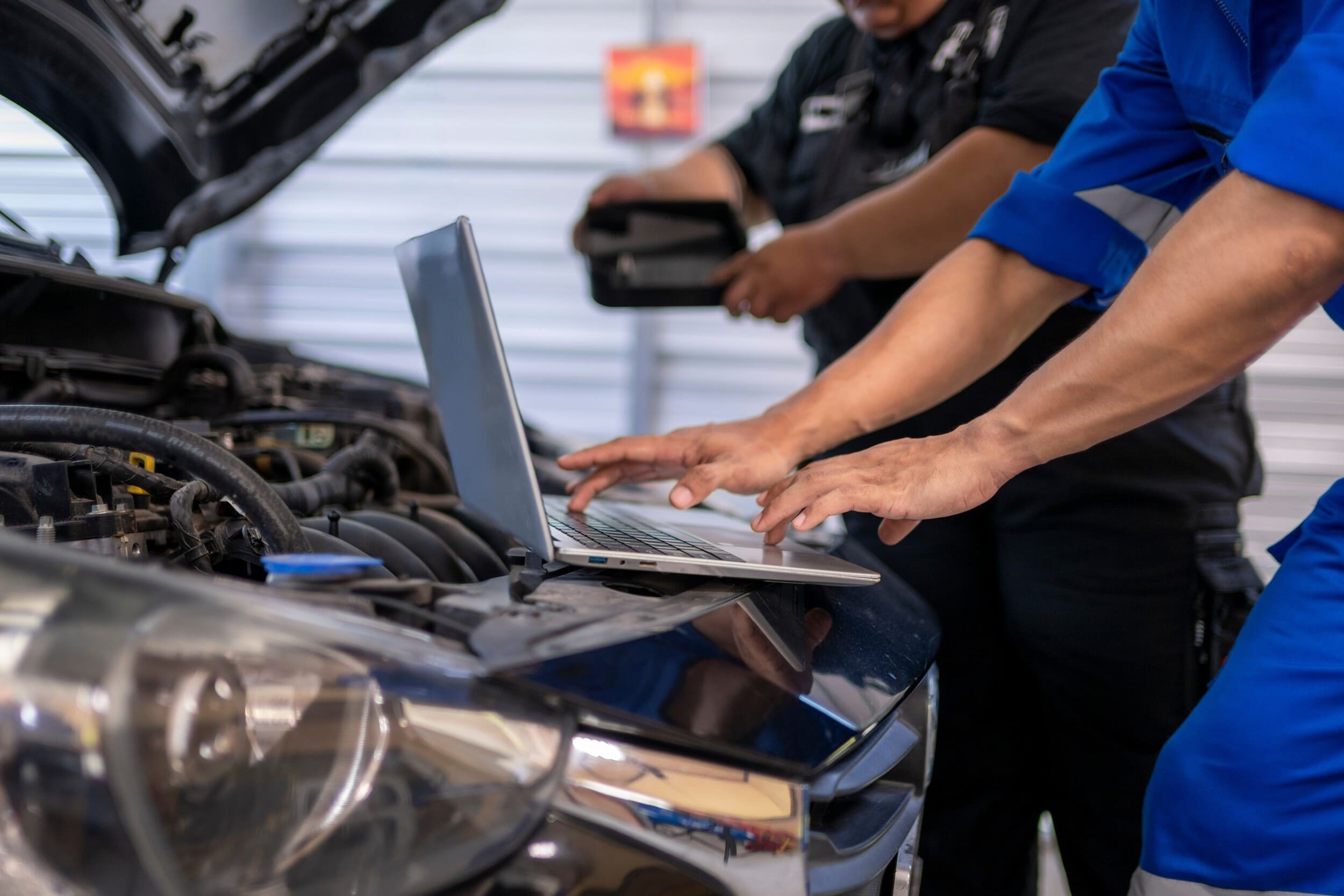 Il n'y a pas que des voitures dans un garage, ça grouille aussi de précieux actifs numériques ! © Kong AP / Shutterstock