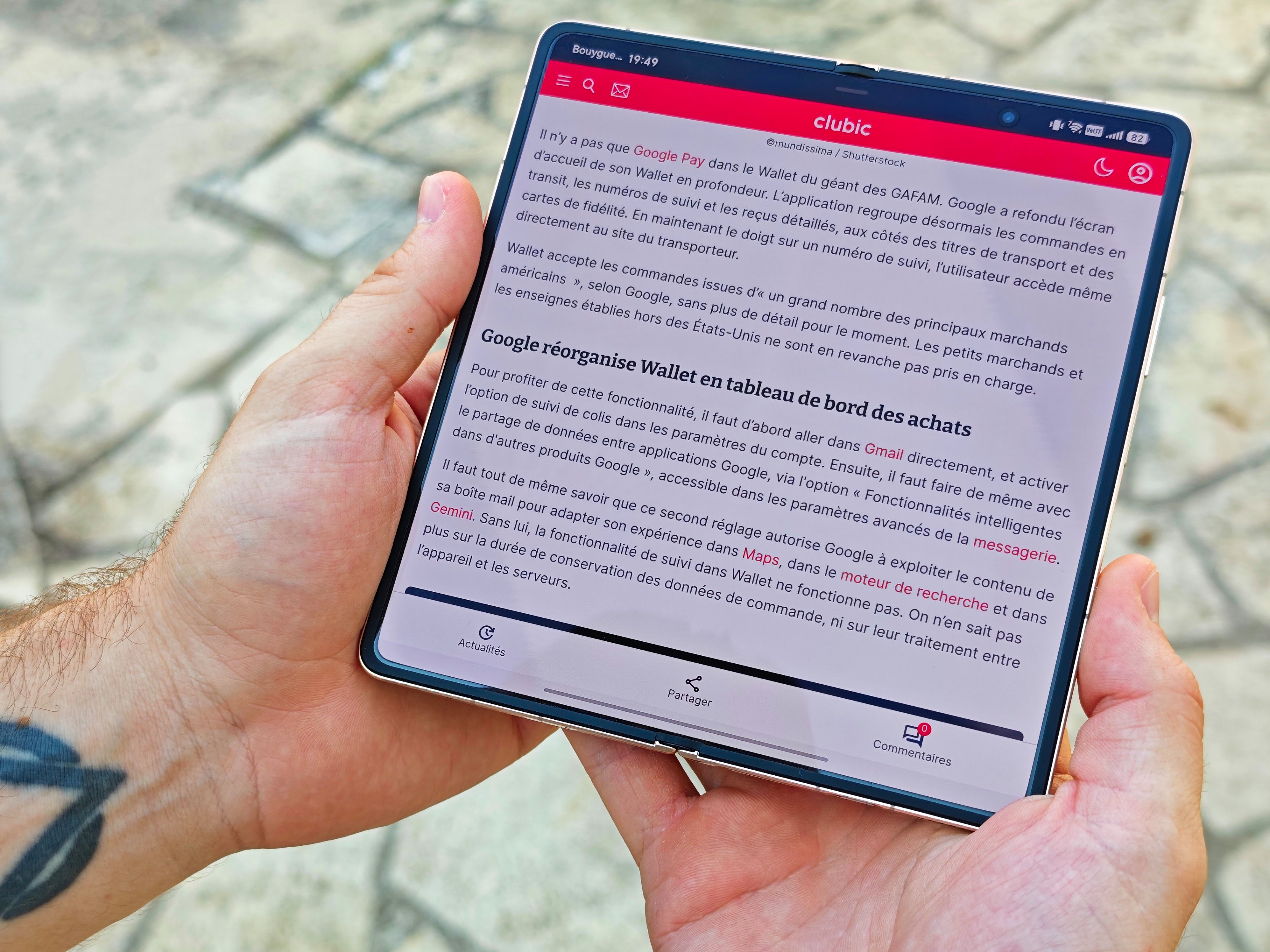 Le Magic V6 utiisé déplié © Marc Mitrani pour Clubic