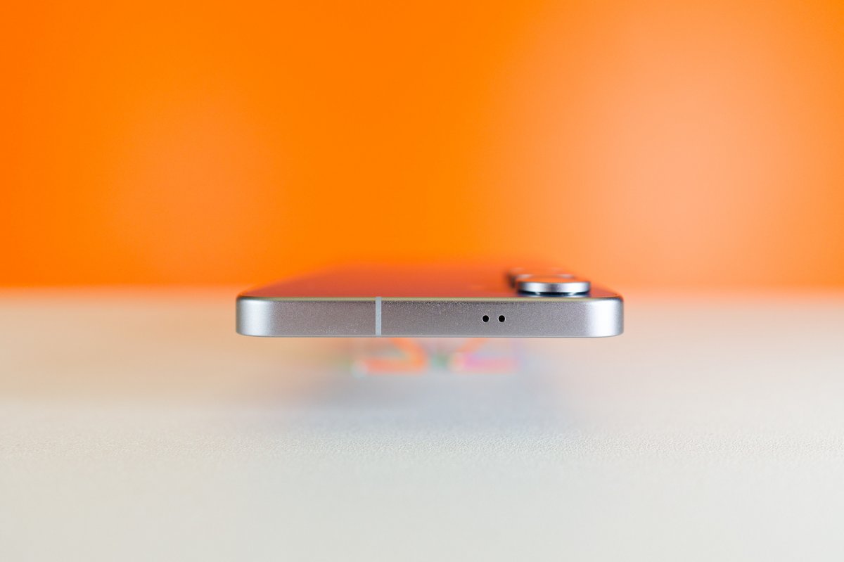 Samsung Galaxy S25 FE. ©Marc Mitrani pour Clubic