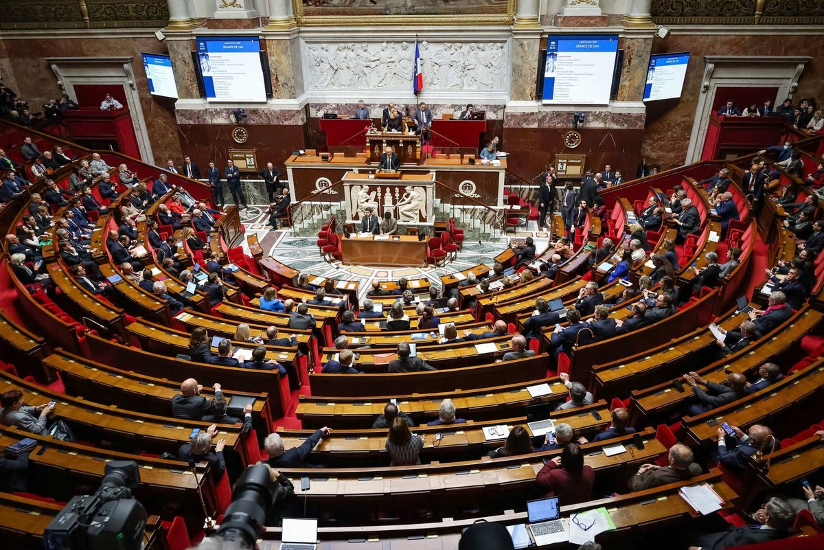 Les députés ont fait le choix de la raison, en écartant l'article de la loi Narcotrafic le plus polémique © Antonin Albert / Shutterstock.com