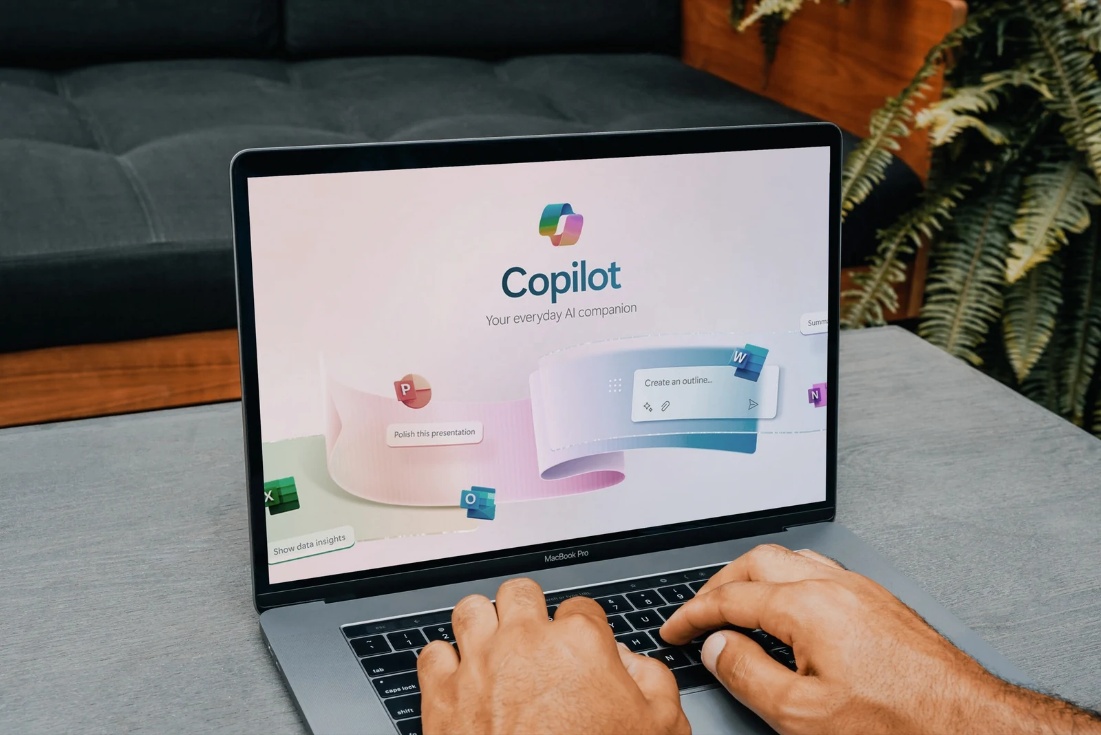 Face aux limites du tout-Edge, Microsoft revoit sa stratégie autour Copilot