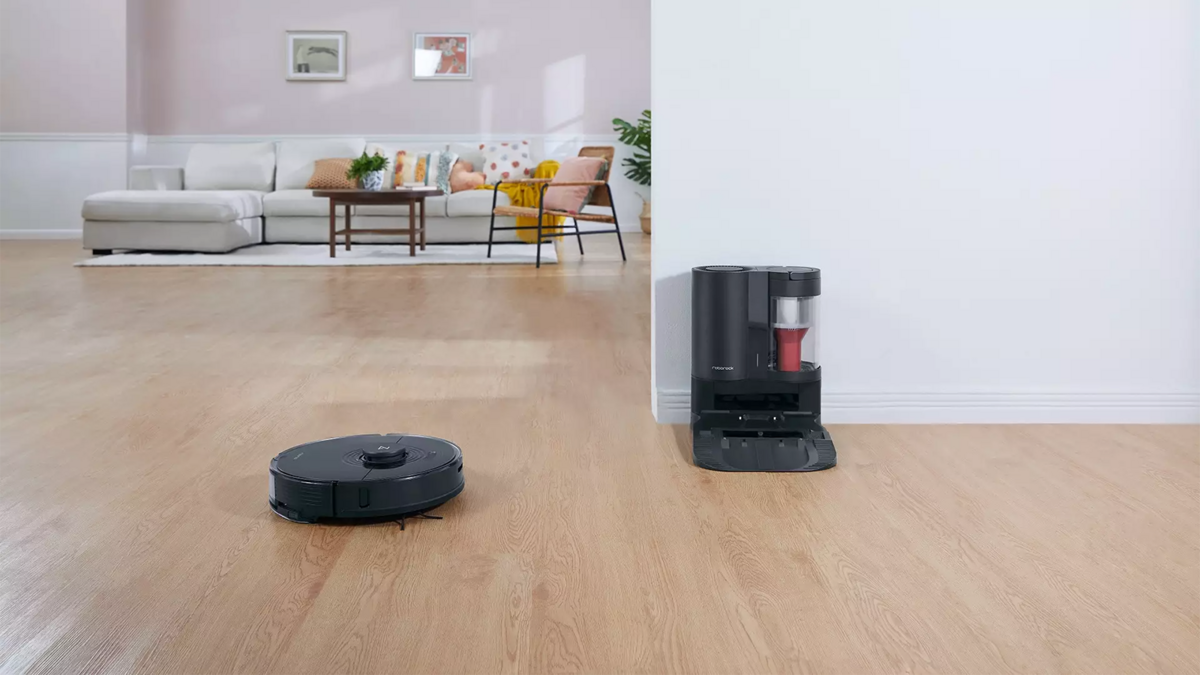 L'aspirateur robot Roborock S7 et sa station de vidage