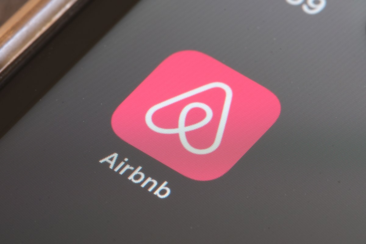 Le logo Airbnb © Matthew Nichols1 / Shutterstock.com