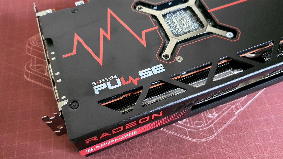 Sapphire Pulse Radeon RX 7700XT