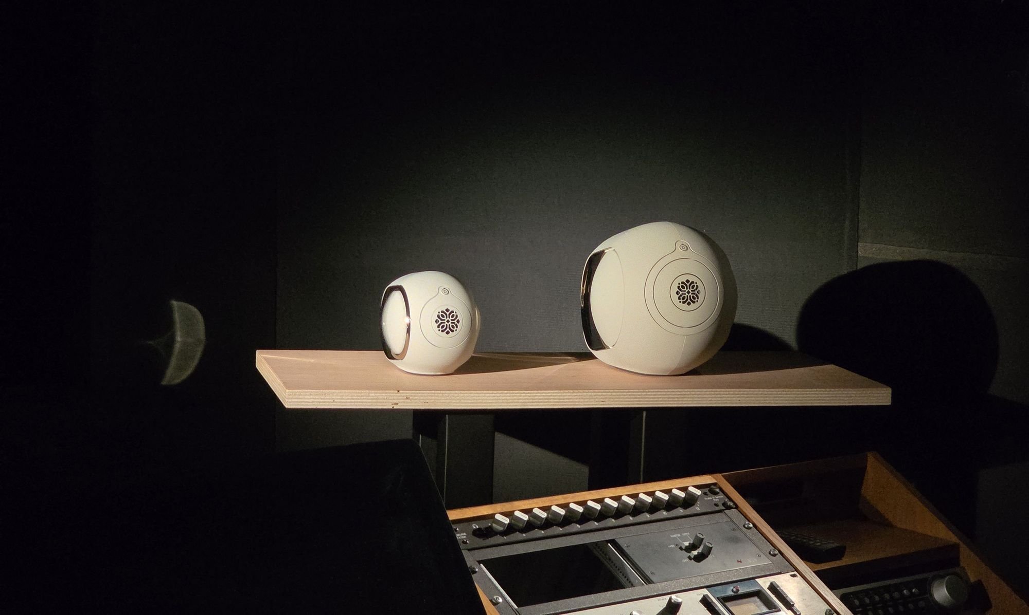 La version 98 dB, à côté de la version 108 dB © Guillaume Fourcadier pour Clubic