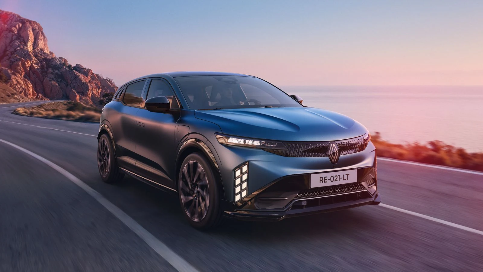 Renault Mégane E-Tech profil