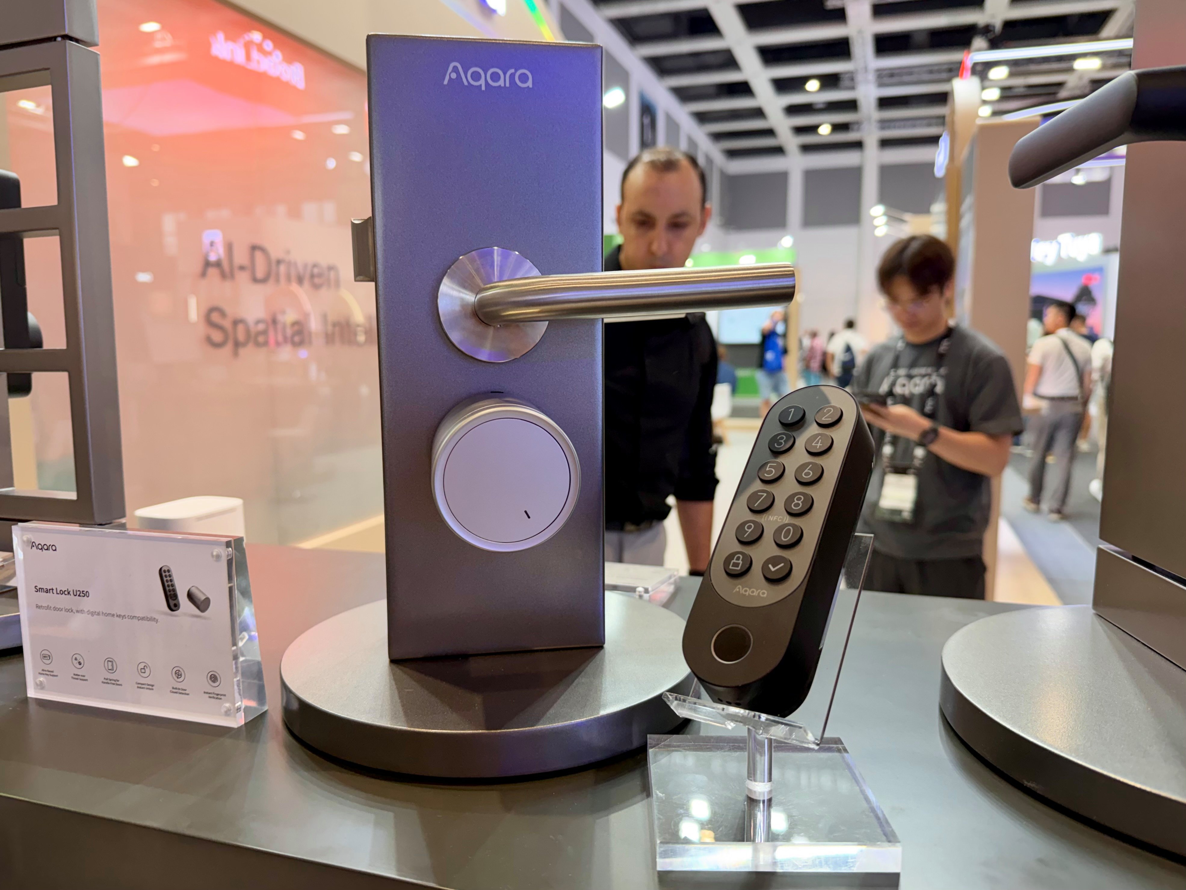 L'Aqara U250, nouvelle serrure intégrant le standard Aliro ©Mathieu Grumiaux pour Clubic