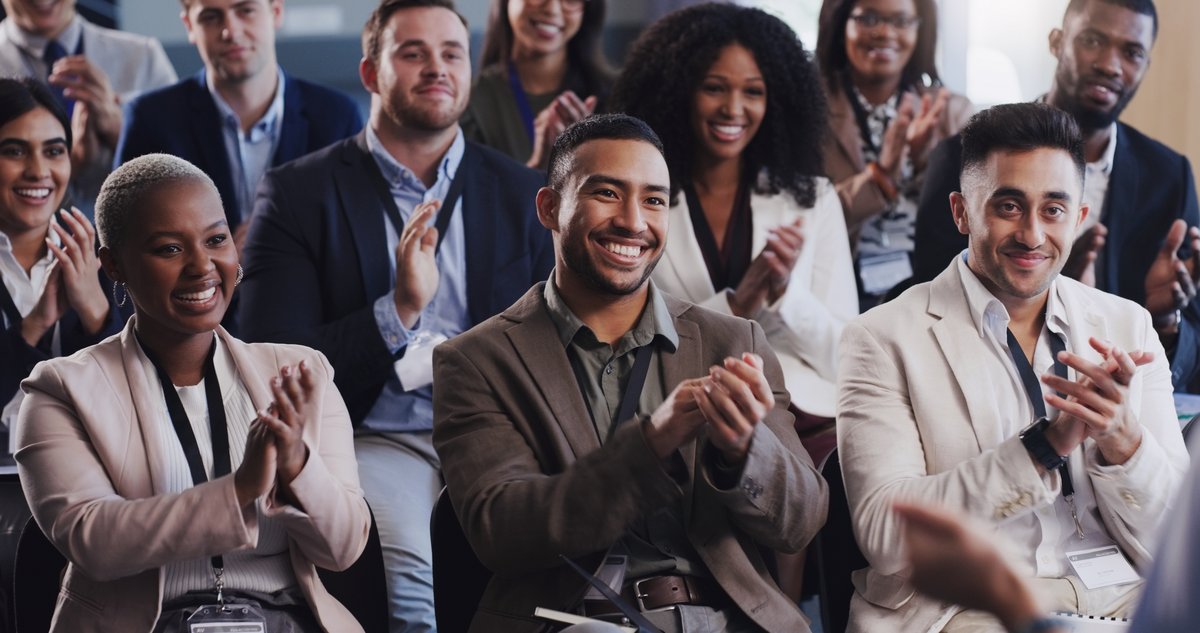 Comme sur cette photo (qui n'est pas tirée de l'événement), les hommes étaient nombreux à la Grace Hopper Celebration © PeopleImages.com - Yuri A / Shutterstock