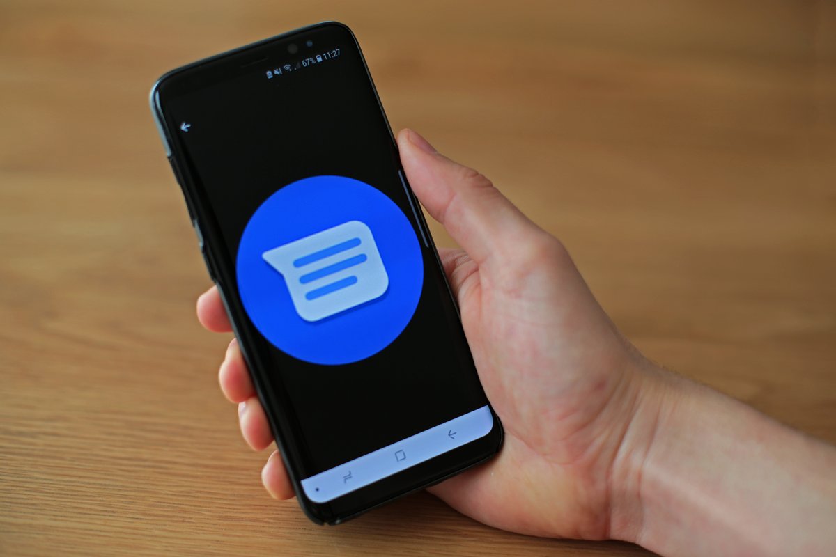 Régulièrement, Google peaufine son application Messages © ThomasDeco / Shutterstock