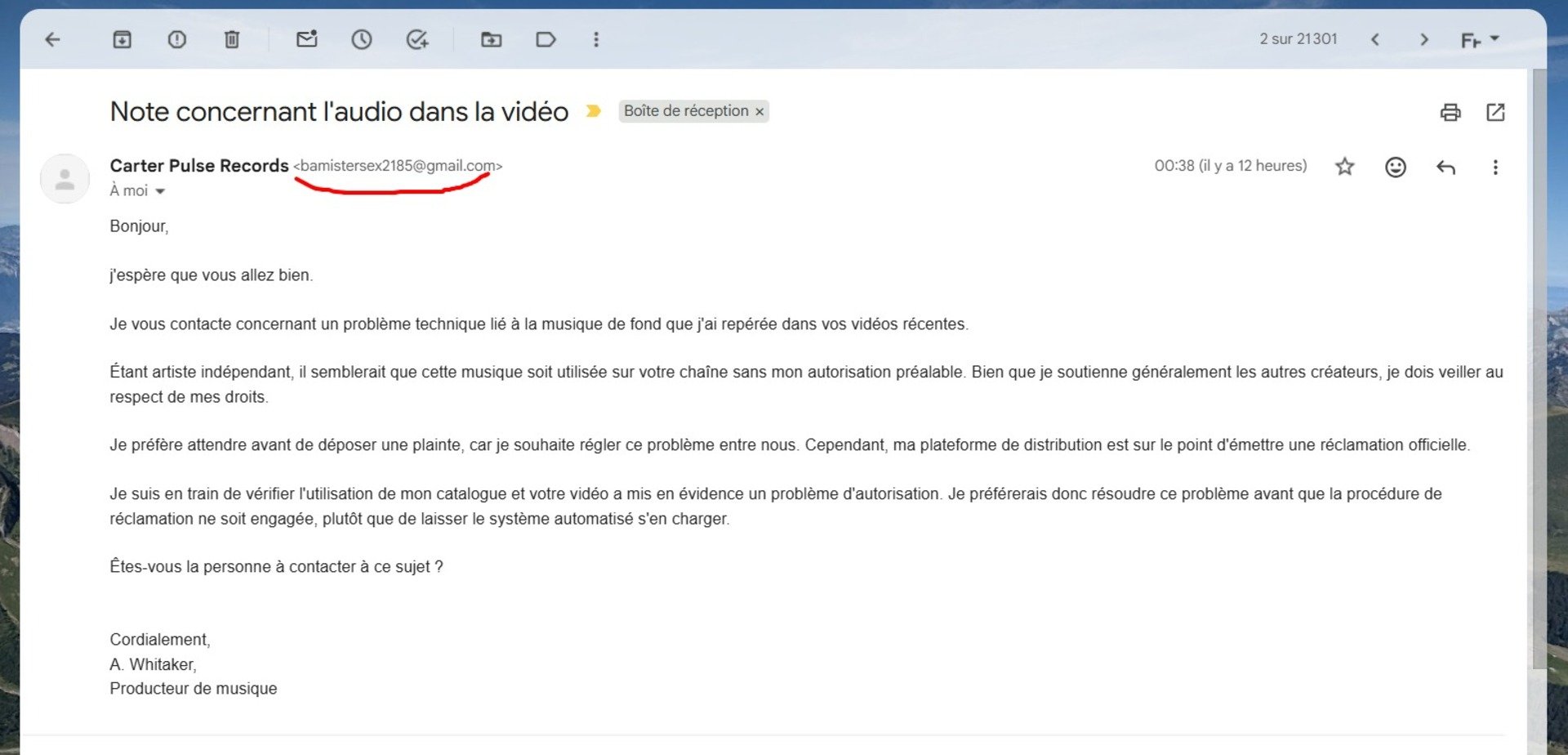 Exemple d'un e-mail qui vise à piéger les créateurs YouTube. On voit que le mail Gmail ne fait pas super crédible. Dans le contenu, il n'y a pas de personnalisation. © Alexandre Boero / Clubic