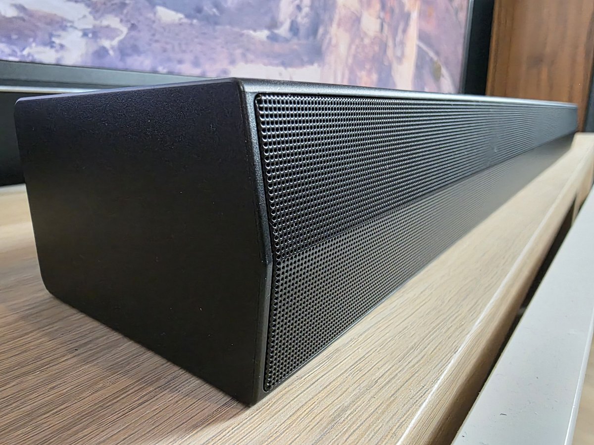Pas de transducteurs sur les flancs ni sur le dessus, cette LG S20A est seulement stéréo © Guillaume Fourcadier pour Clubic