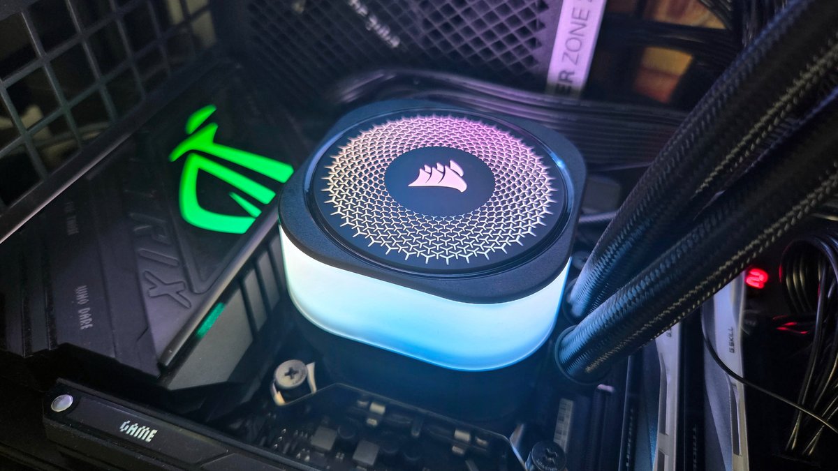 Corsair iCUE Link Titan 420 RX RGB