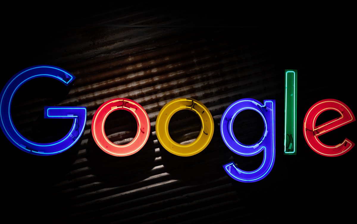 Google logo neon