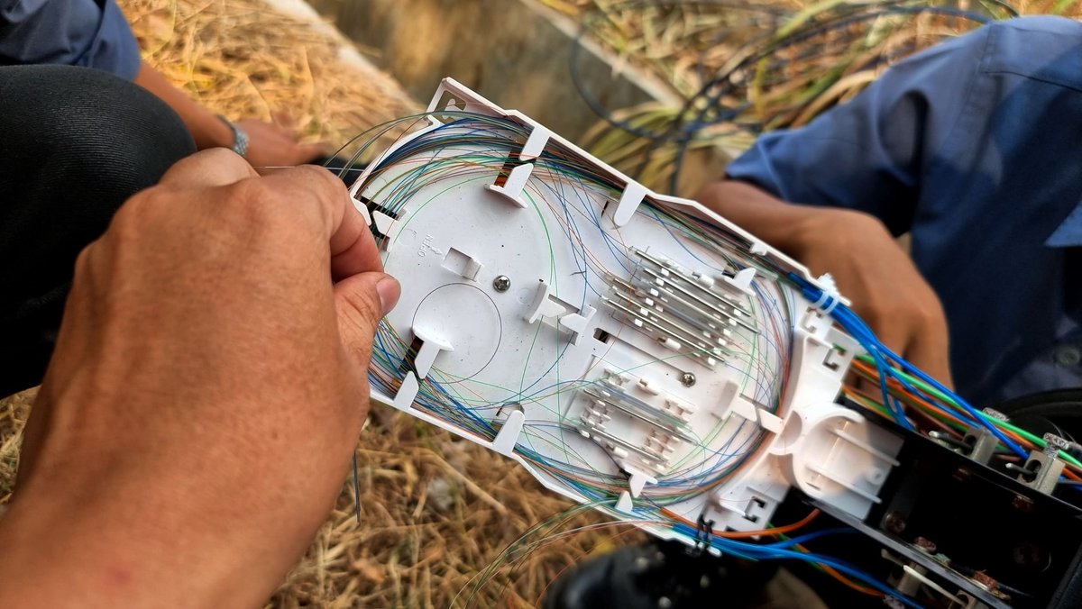 Une cassette de lovage, nécessaire à la soudure de la fibre optique © RewCorp / Shutterstock