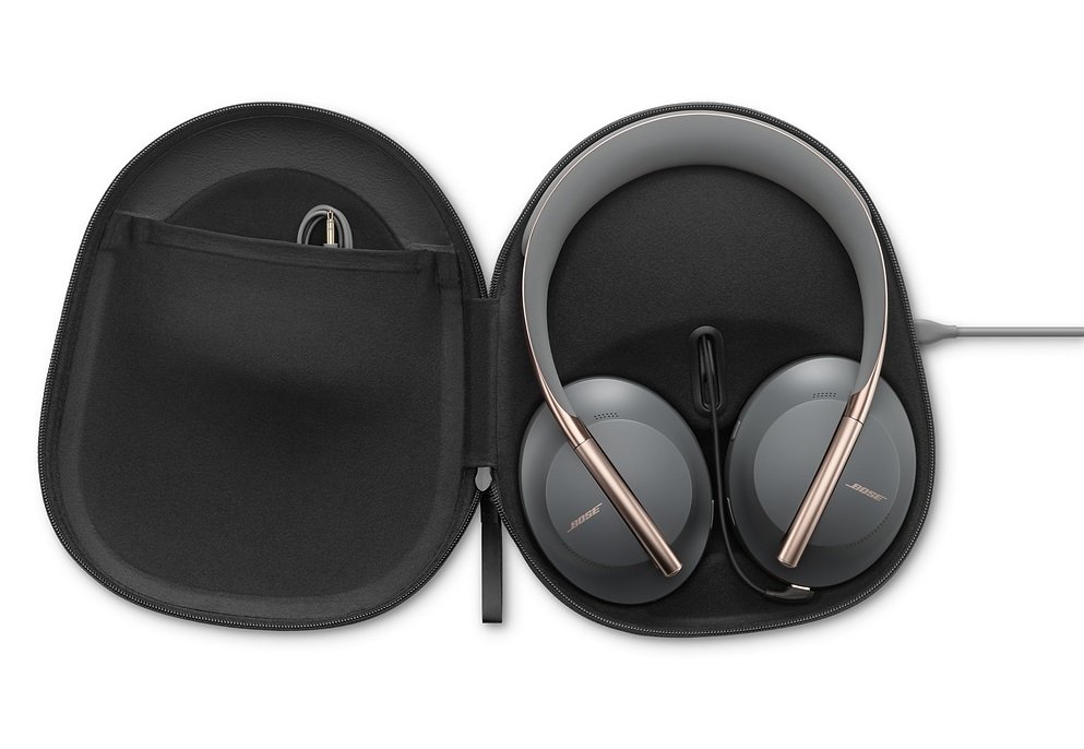 Bose Headphones 700 eclipse bundle (4).jpg