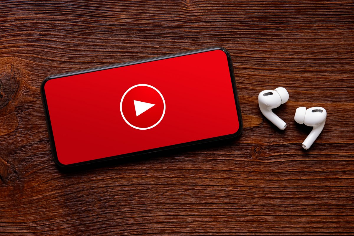 Youtube écouteurs - © Shutterstock