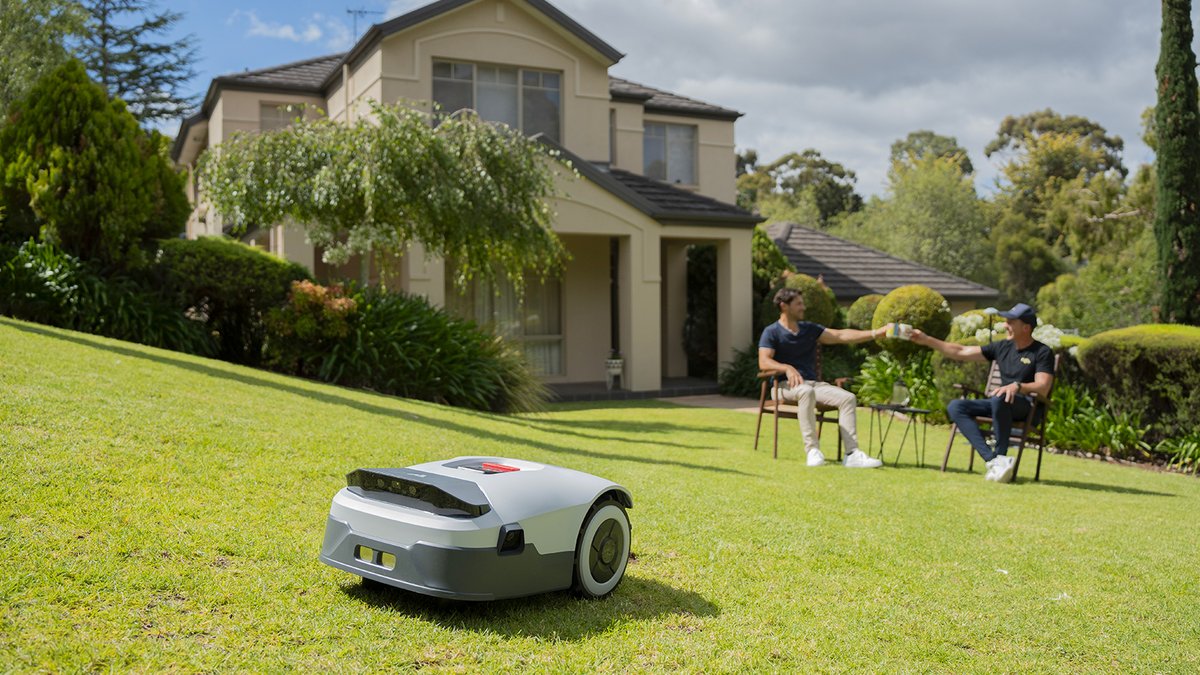 Silencieux et personnalisable, le robot Genie s’adapte aux horaires de chacun sans déranger, grâce à ses routines et son passage optimisé ©ANTHBOT