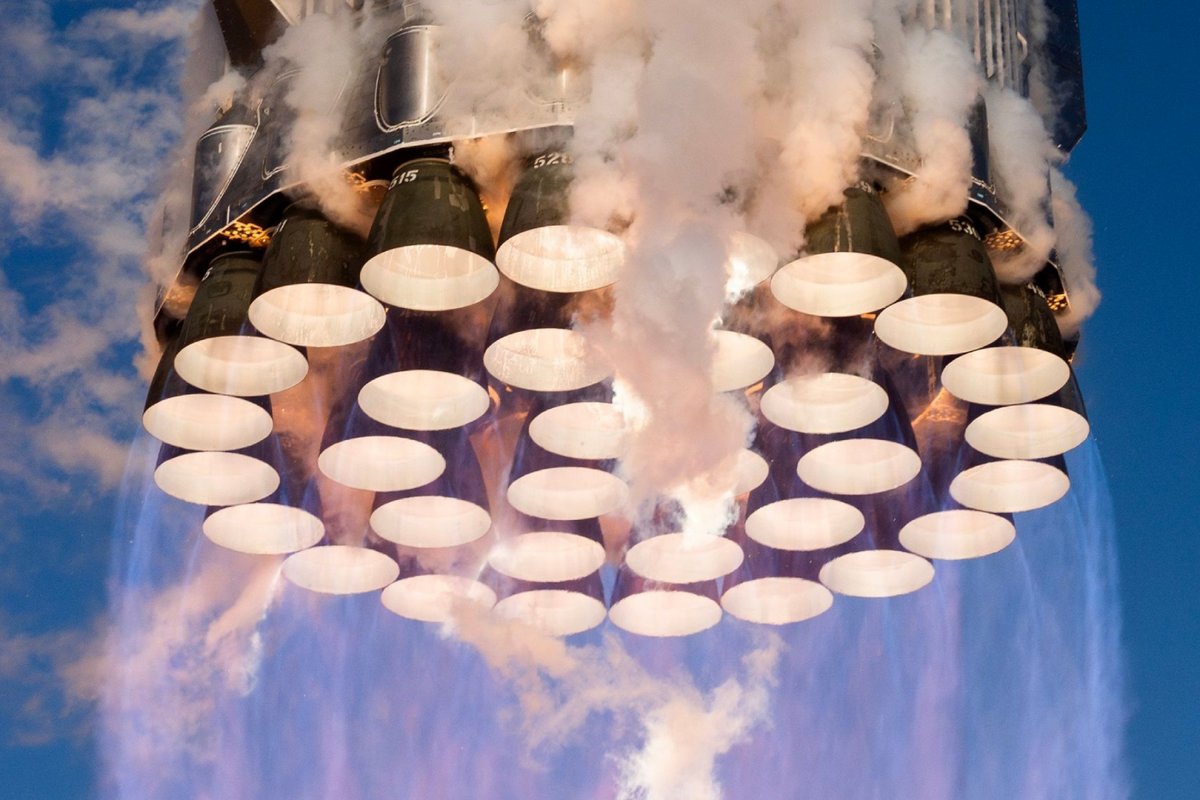 Les 33 moteurs du Super Heavy, le booster de Starship. ©SpaceX