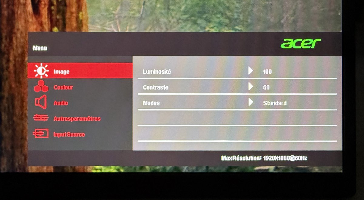 Les réglages du Acer PD163Q sont ultra simplistes - © Charles Gouin-Peyrot pour Clubic
