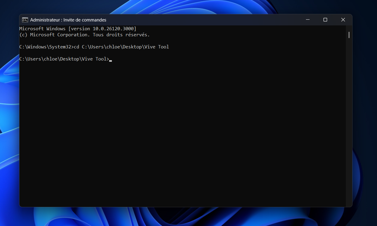 Ouvrez l'invite de commande et accédez au répertoire ViveTool © Clubic