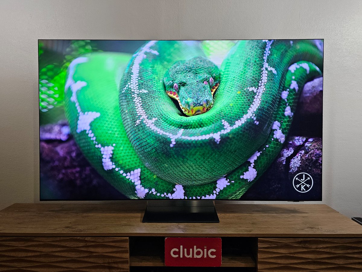 Photo du Samsung QN900D  prise lors de notre test © Clubic