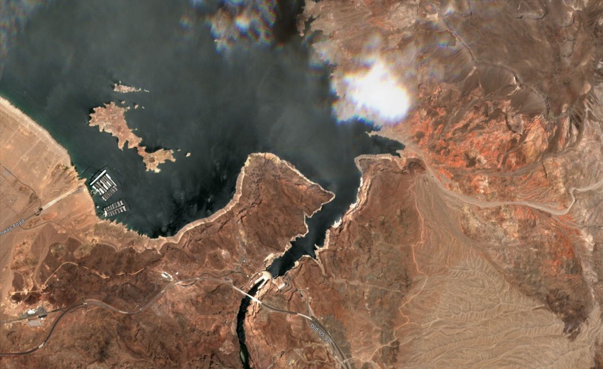 Le barrage Hoover en 2021, alors que le lac Mead a atteint un niveau historiquement bas. Les satellites mesurent... Crédits Copernicus/Sentinel Hub