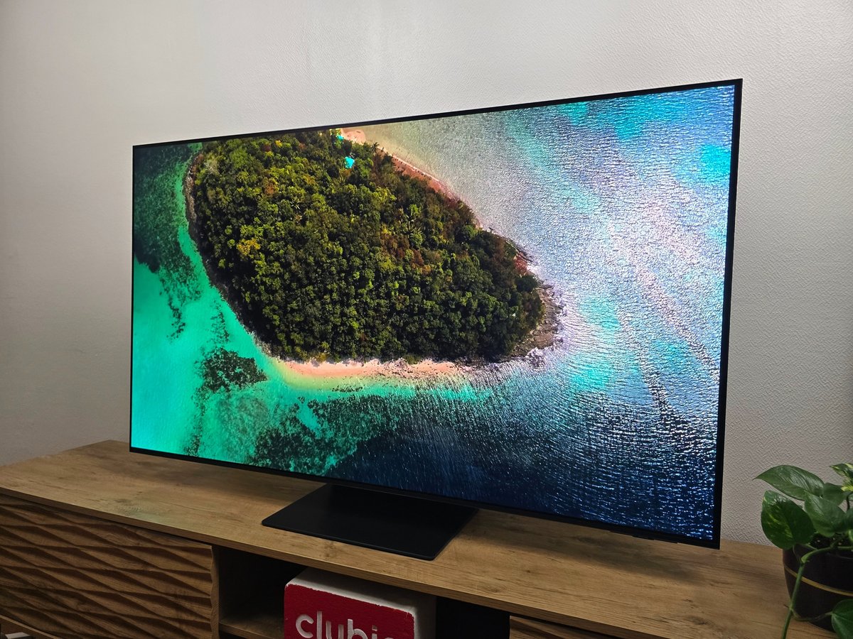 Dernier flagship OLED de Samsung, le S95F s'impose comme mètre-étalon pour le marché du téléviseur © Matthieu Legouge