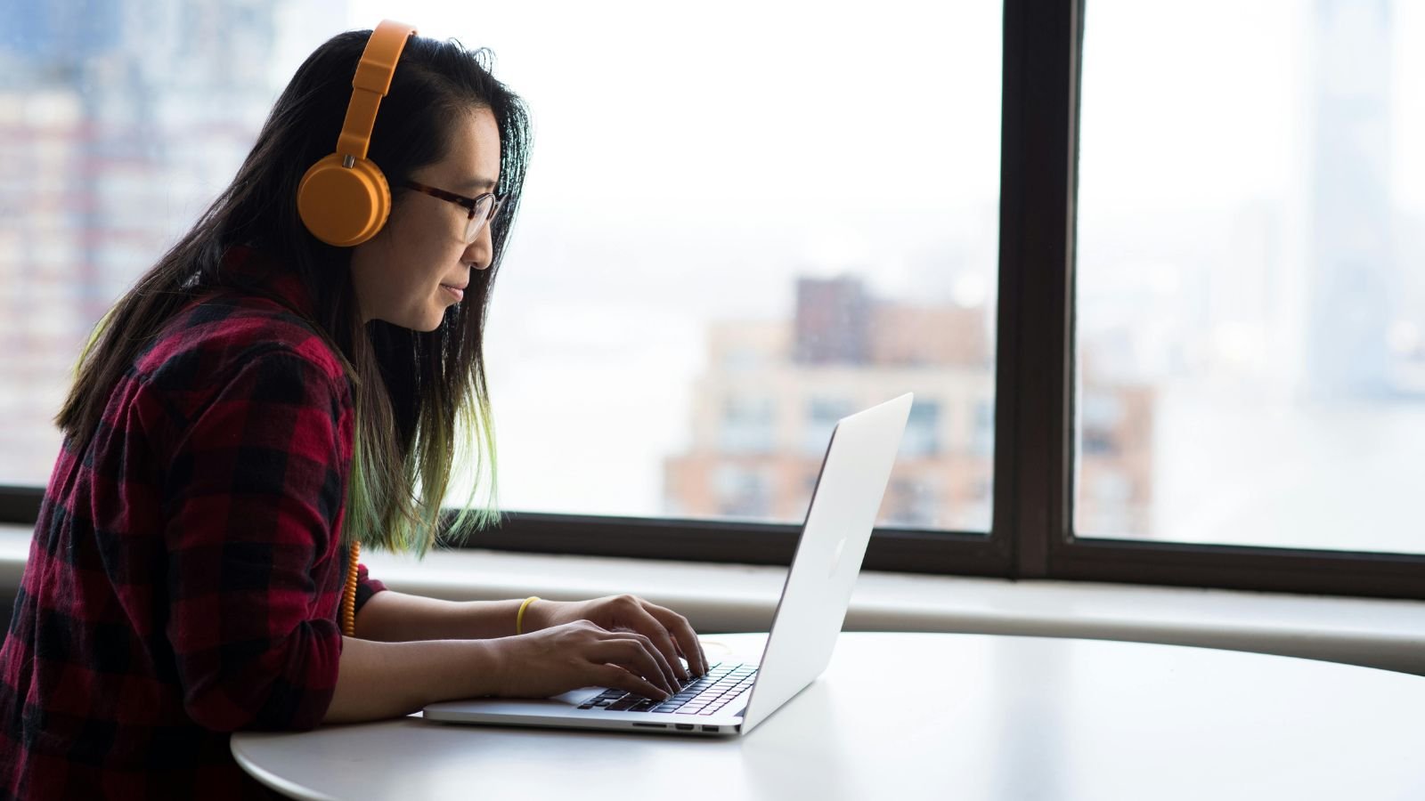 Automatisez votte workflow avec n8n sans exploser votre budget. ©Christina Morillo / Pexels