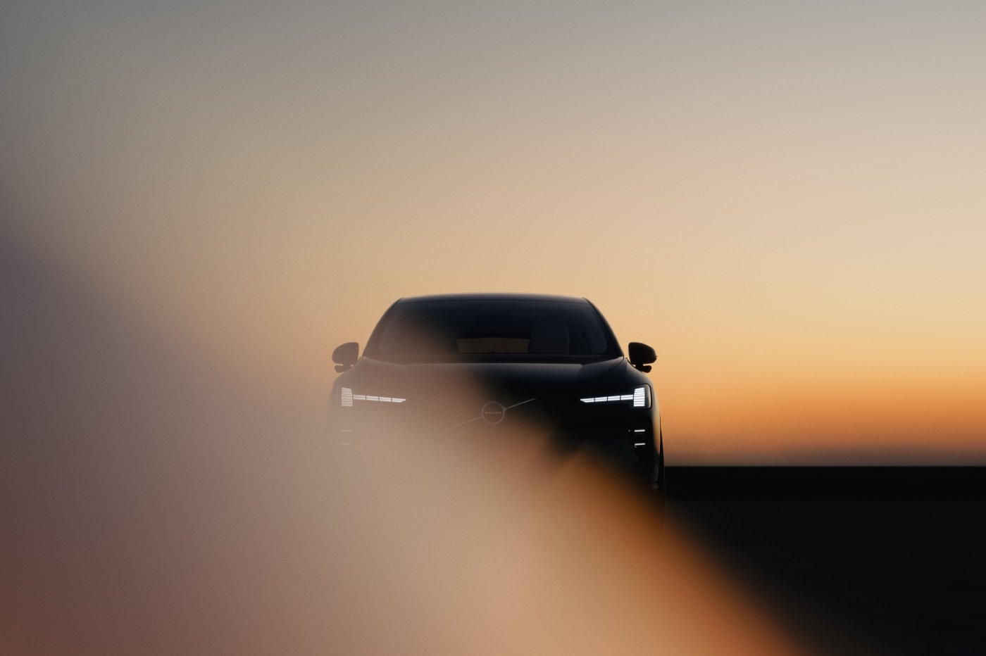 Le nouveau SUV Volvo EX60 sera officialisé le 21 janvier à 18h. ©Volvo