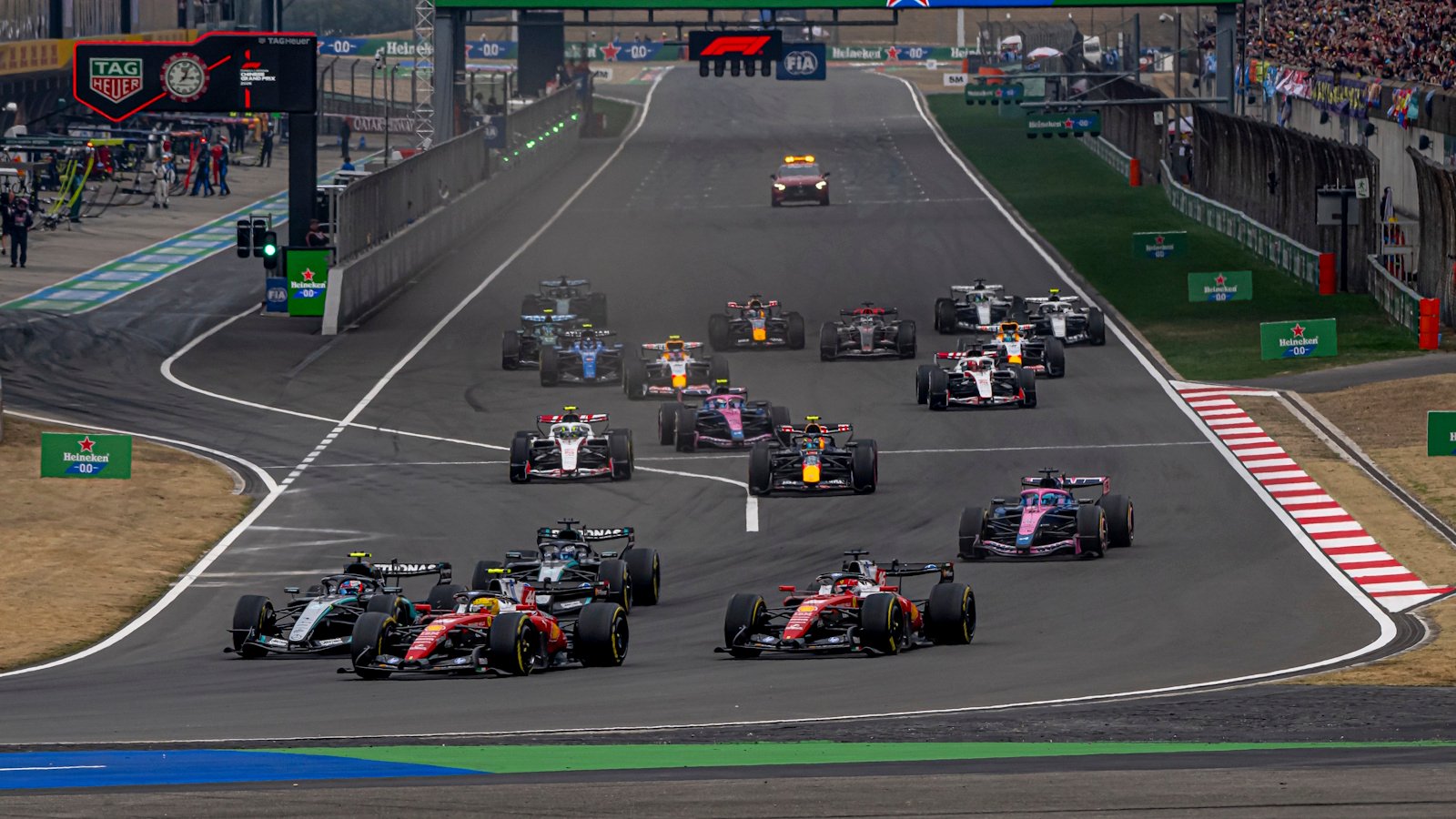 Ferrari, McLaren, Red Bull... Qui arrivera à stopper la série de victoire de Kimi Antonelli ? ©Motorsport Photography F1 x Shutterstock