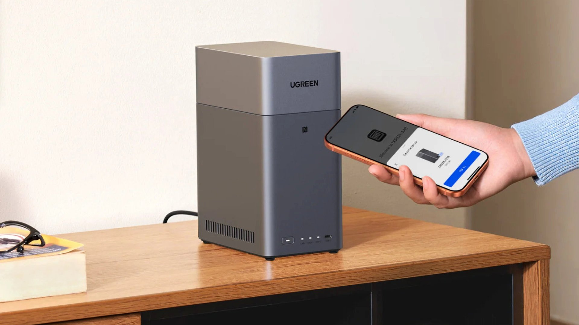 UGREEN NASync DH2300