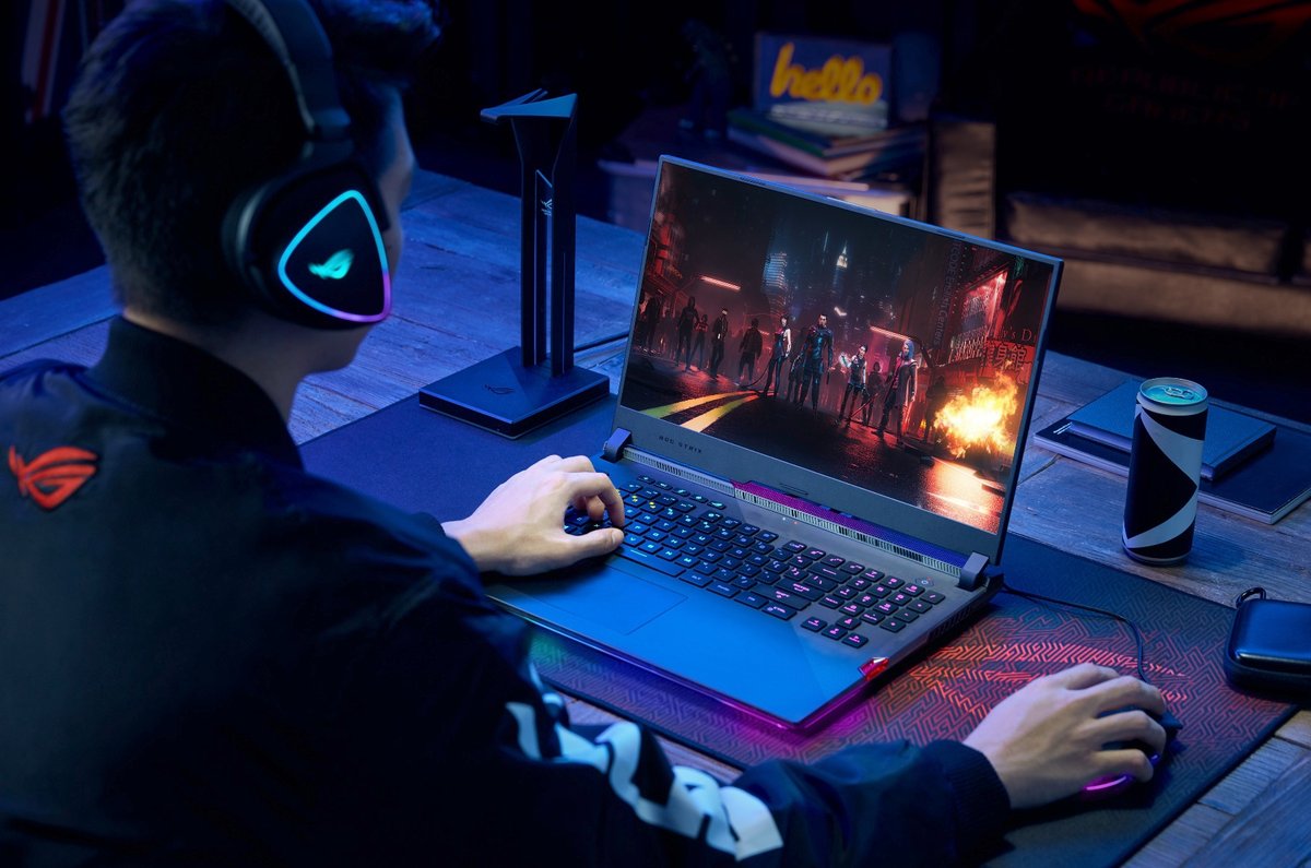 Ici le Strix SCAR 17 et son écran 360 Hz // © ASUS