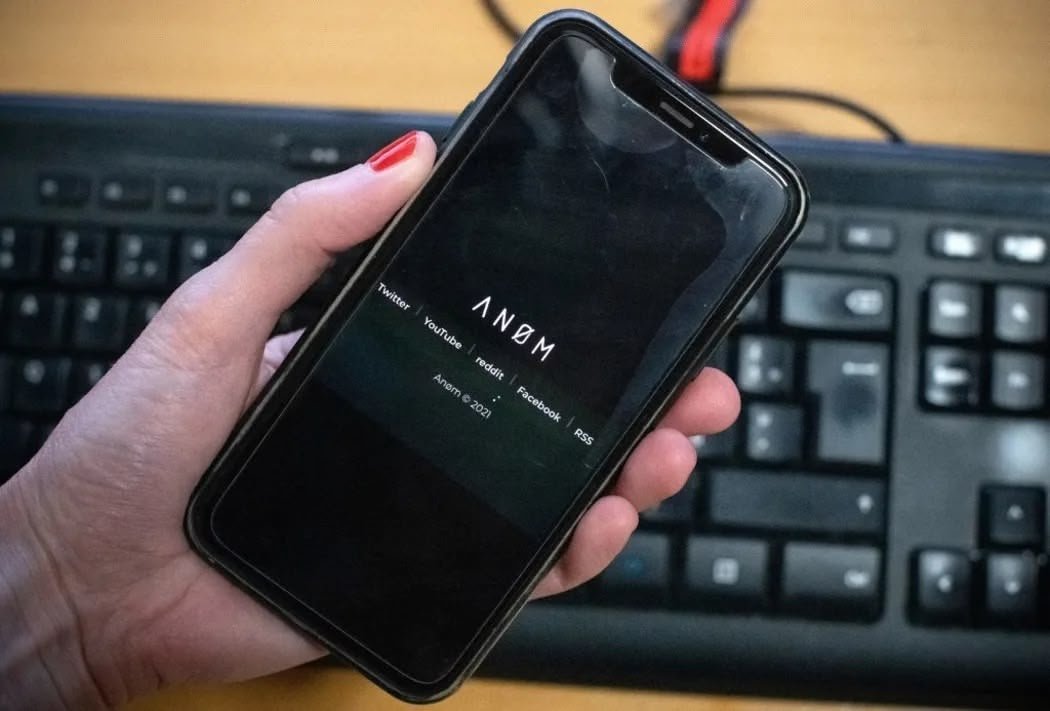 Quatre ans après le début de cette sting monumentale, les autorités australiennes continuent d'interpeller des suspects grâce aux millions de messages interceptés. © Australian Federal Police