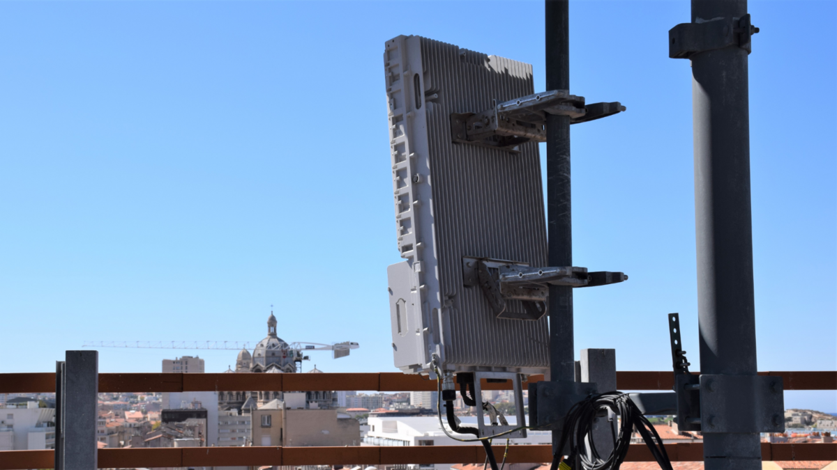 Une antenne 5G, ici à Marseille © Alexandre Boero pour Clubic